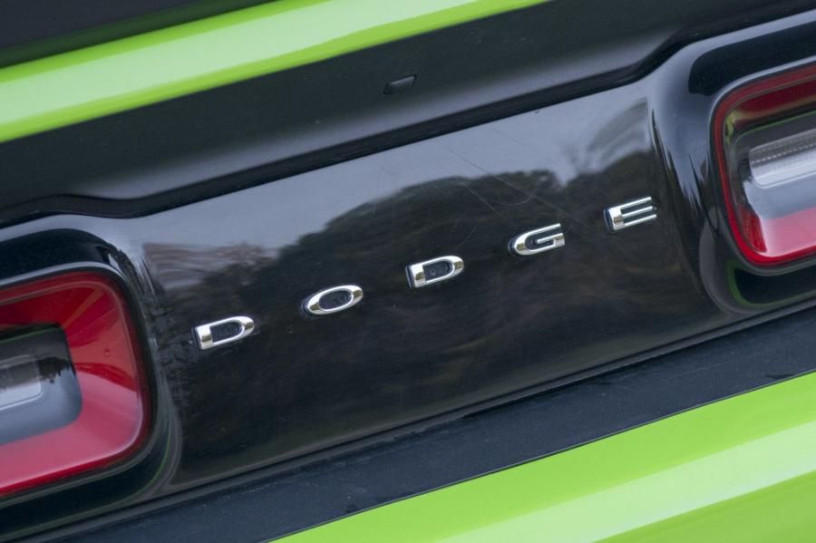  Dodge Challenger R/T Scat Pack 2015 года  (фото 55 из 55)